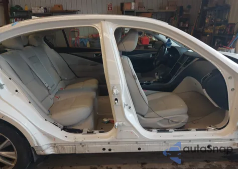 2017 Infiniti Q50 2.0T Premium z USA, uszkodzony, nr VIN JN1CV7AR8HM680418